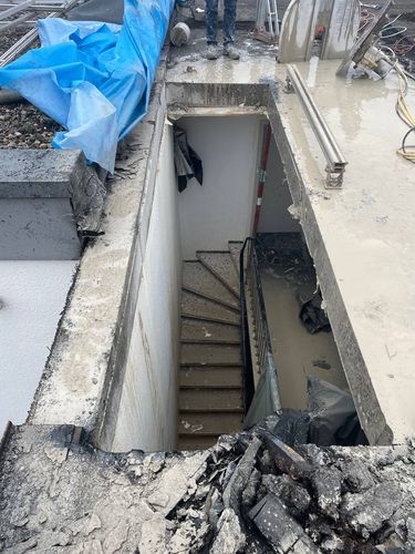 Kernbohrarbeiten für maßgenaue Durchbrüche in Betonwänden