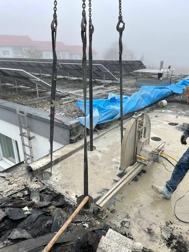 Kernbohrung in der Nähe für Sanitär- und Elektroinstallationen